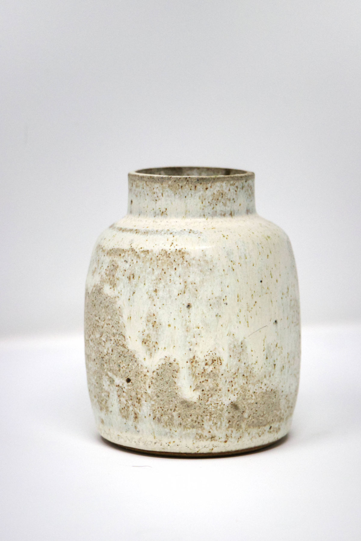 A white speckled vase.